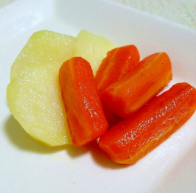 レンジでじゃがいもと人参の付け合わせ レシピ 作り方 By あ ち0024 楽天レシピ レンジでじゃがいもと人参の付け合わせ レシピ 作り方 By あ ち0024 楽天レシピ