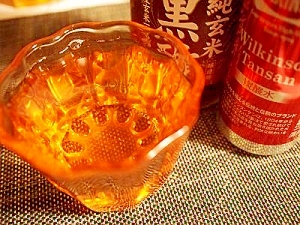 梅酒の黒酢＆炭酸割り♪