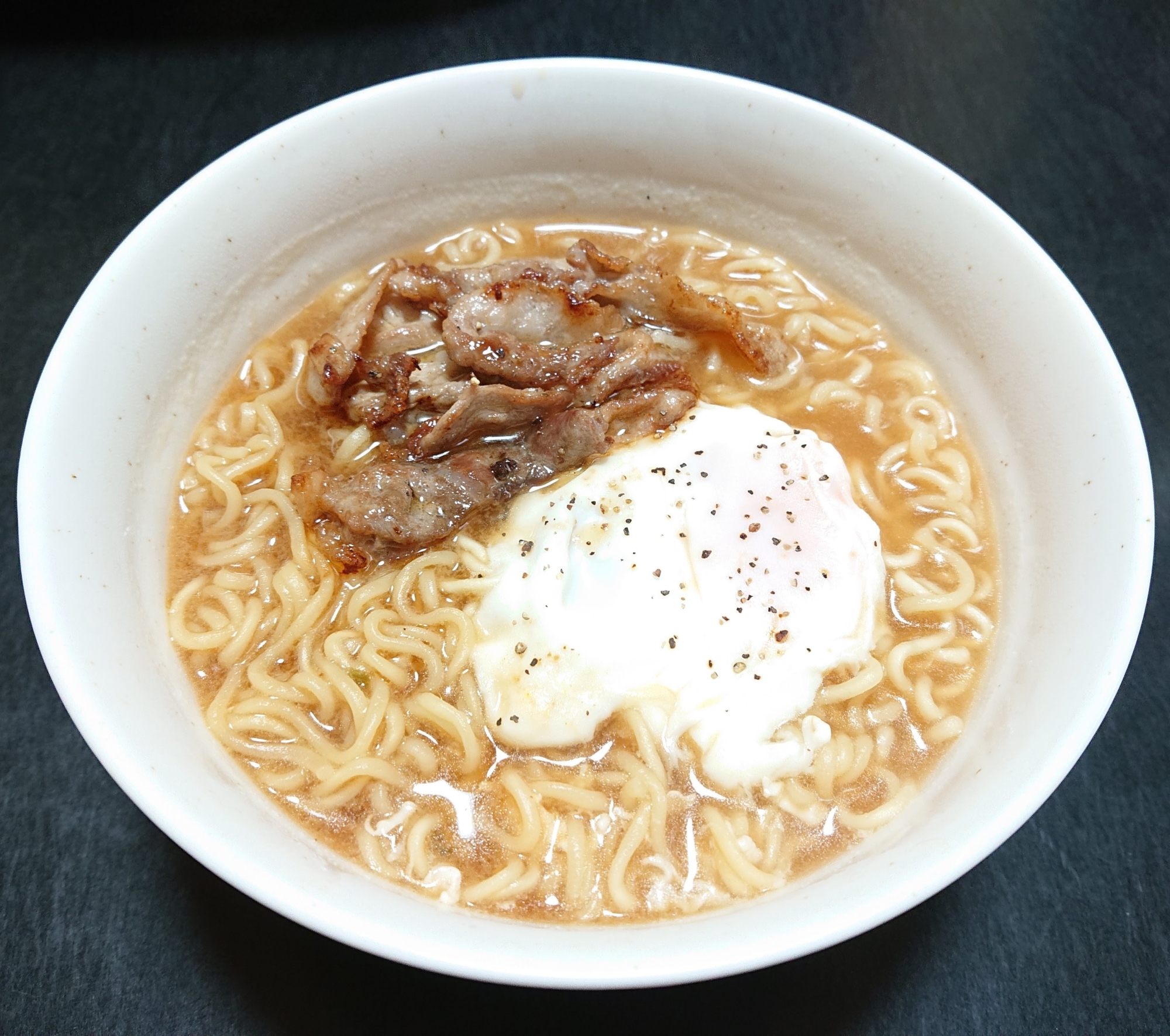 インスタントで☆ポークエッグ味噌ラーメン