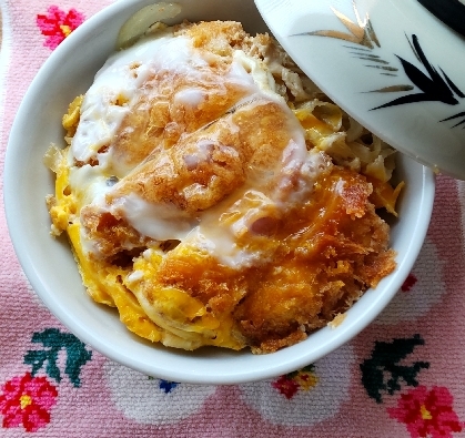 お惣菜とんかつでパパッと出来ちゃう♡かつ丼