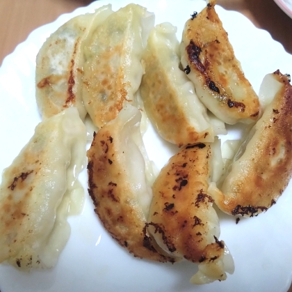 チーズを入れてボリュームアップ！しそチーズ餃子