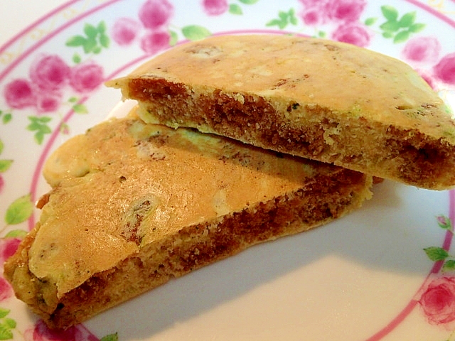 マヨ入り　黒糖蒸しパンと青汁とケシのホットケーキ♪