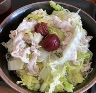 白菜とささみの梅干しそうめん