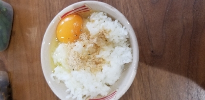 卵黄の醤油漬け♪卵かけごはん