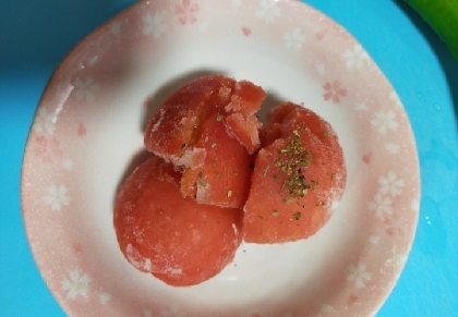 ひよこピッピちゃん(*ˊ˘ˋ*)♪キンキンに、冷えたトマトに岩塩オリーブオイル(*´∇`)ﾉ暑い部屋に(￣^￣ゞﾋﾟｯﾀﾘ(((ｳﾝﾏｰo(*ﾟ▽ﾟ*)o)))