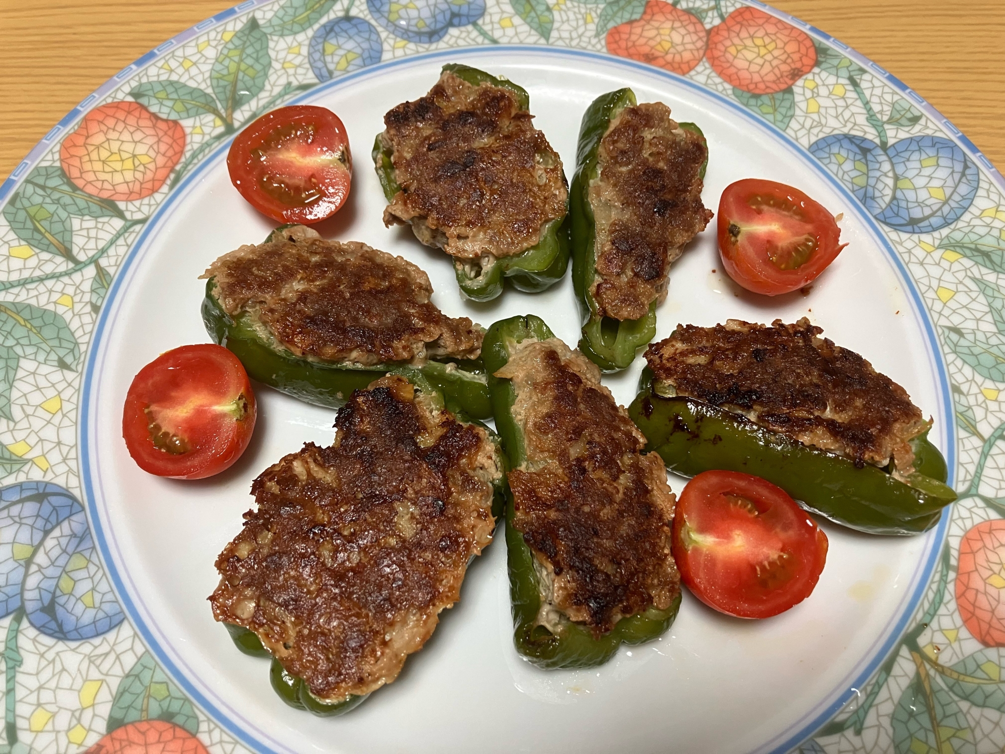 じゃがいも入りひき肉で♪ピーマンの肉詰め☆彡