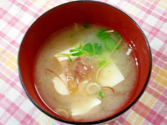 豆腐・みょうが・とうみょうの味噌汁