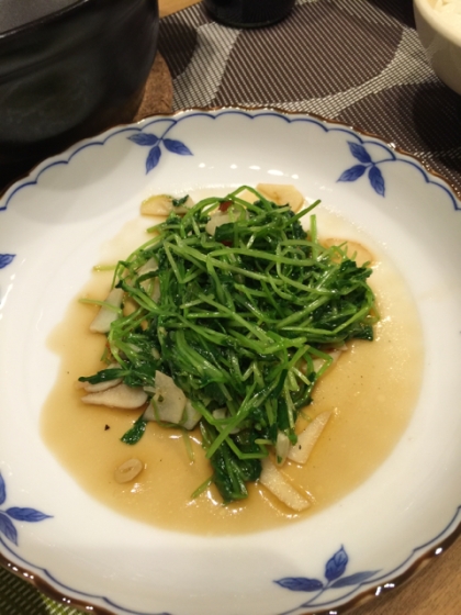 美味しく頂きました。豆苗再生して作りました^ ^