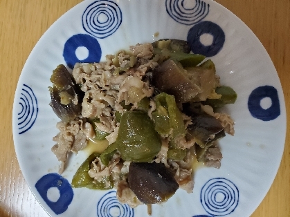 ご飯に合います！なすと豚肉の味噌炒め