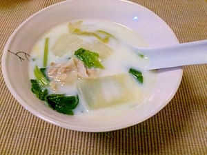 白菜とほうれん草であったかミルクスープ レシピ 作り方 By Odoriba Hc 楽天レシピ