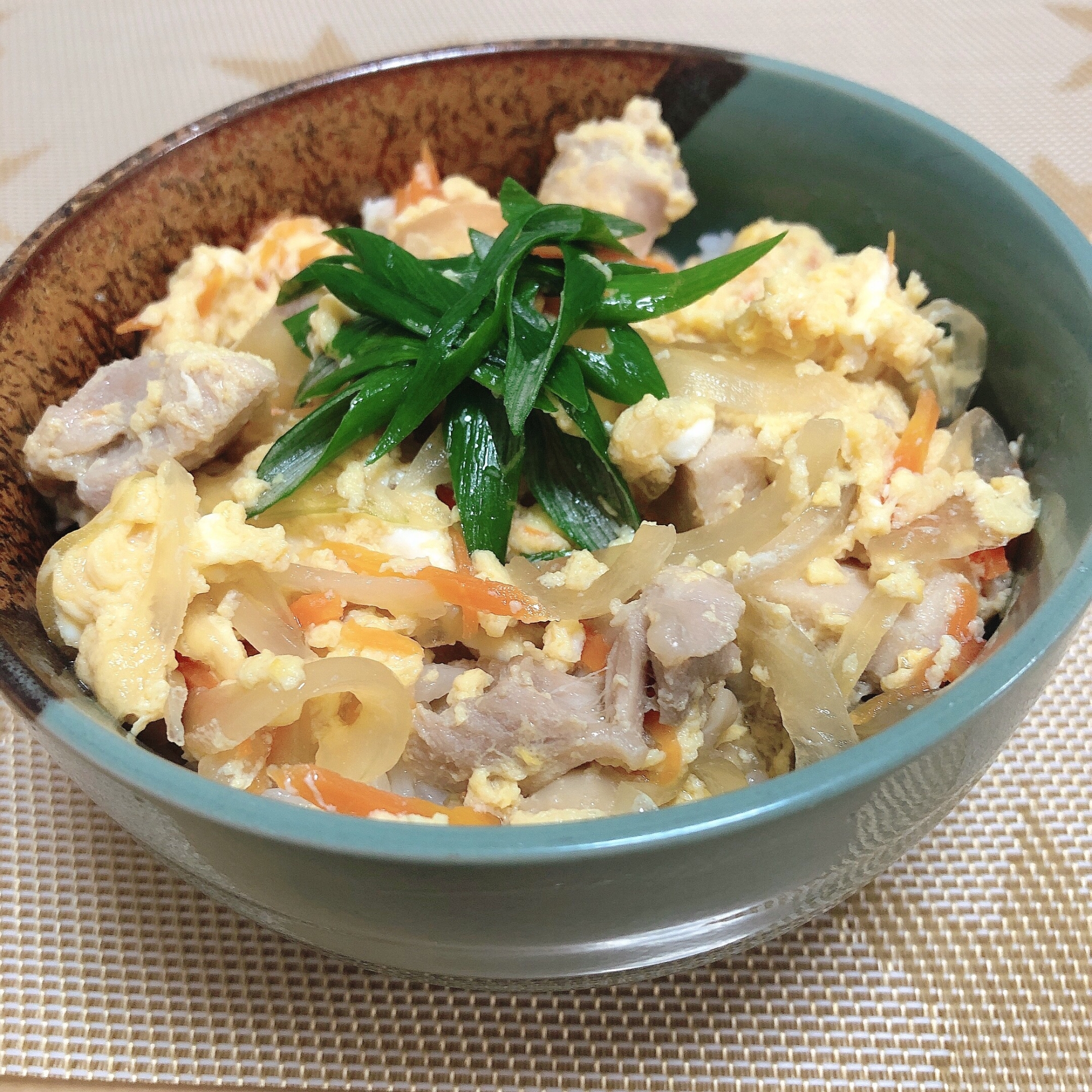 にんじん入りふわふわ卵の親子丼♡