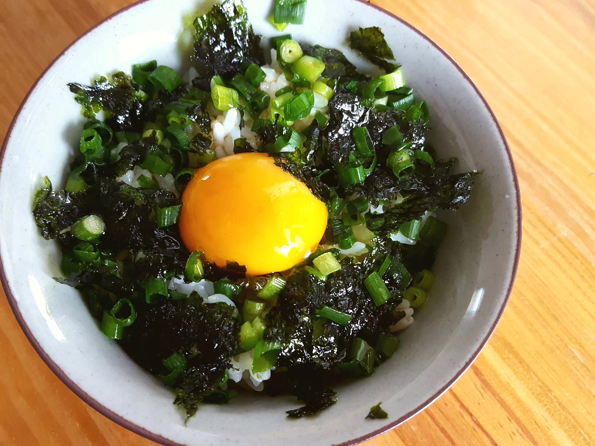 小ねぎたっぷり！ねぎのり卵かけご飯