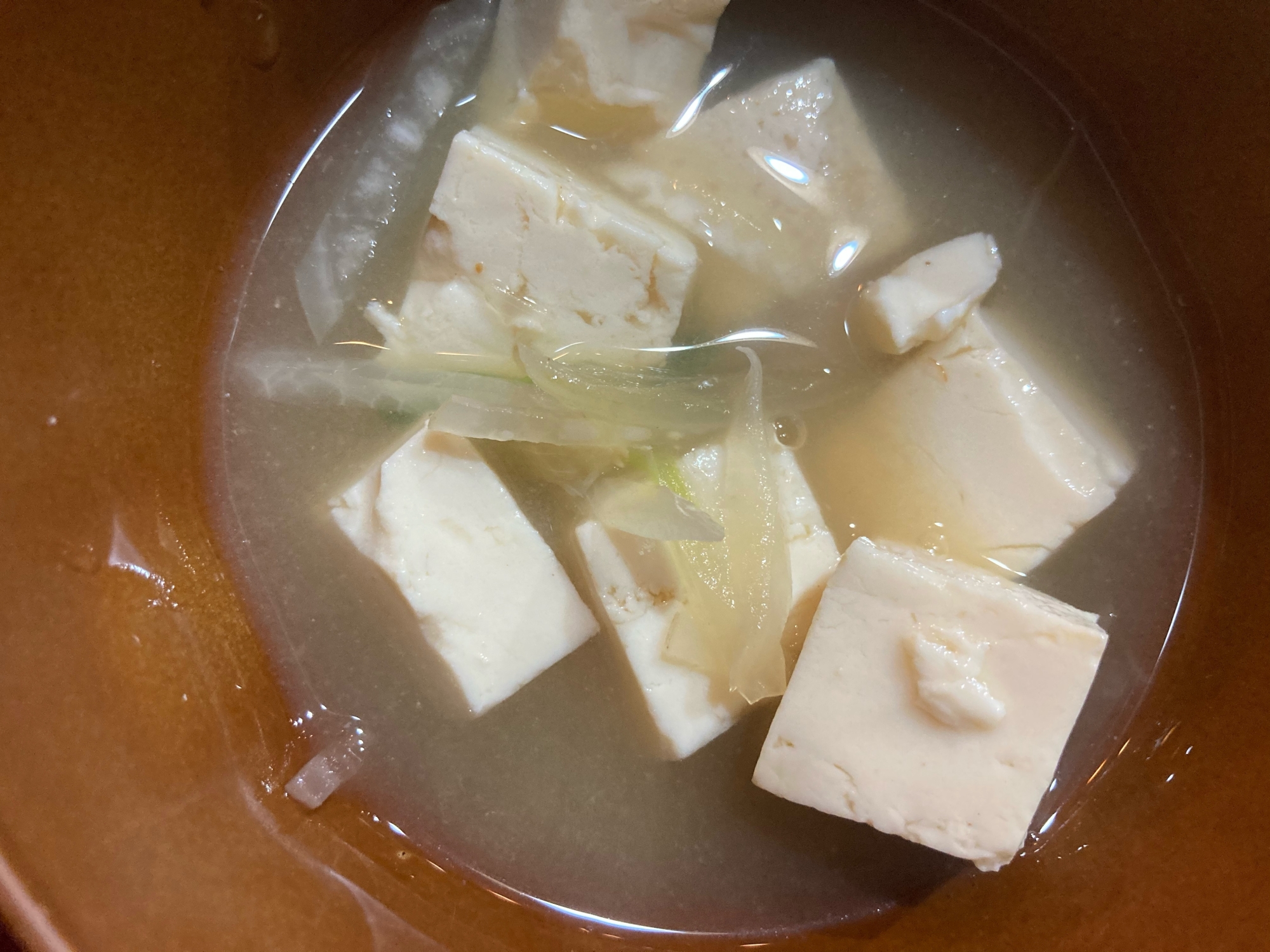 豆腐とかぶと豆苗の味噌汁