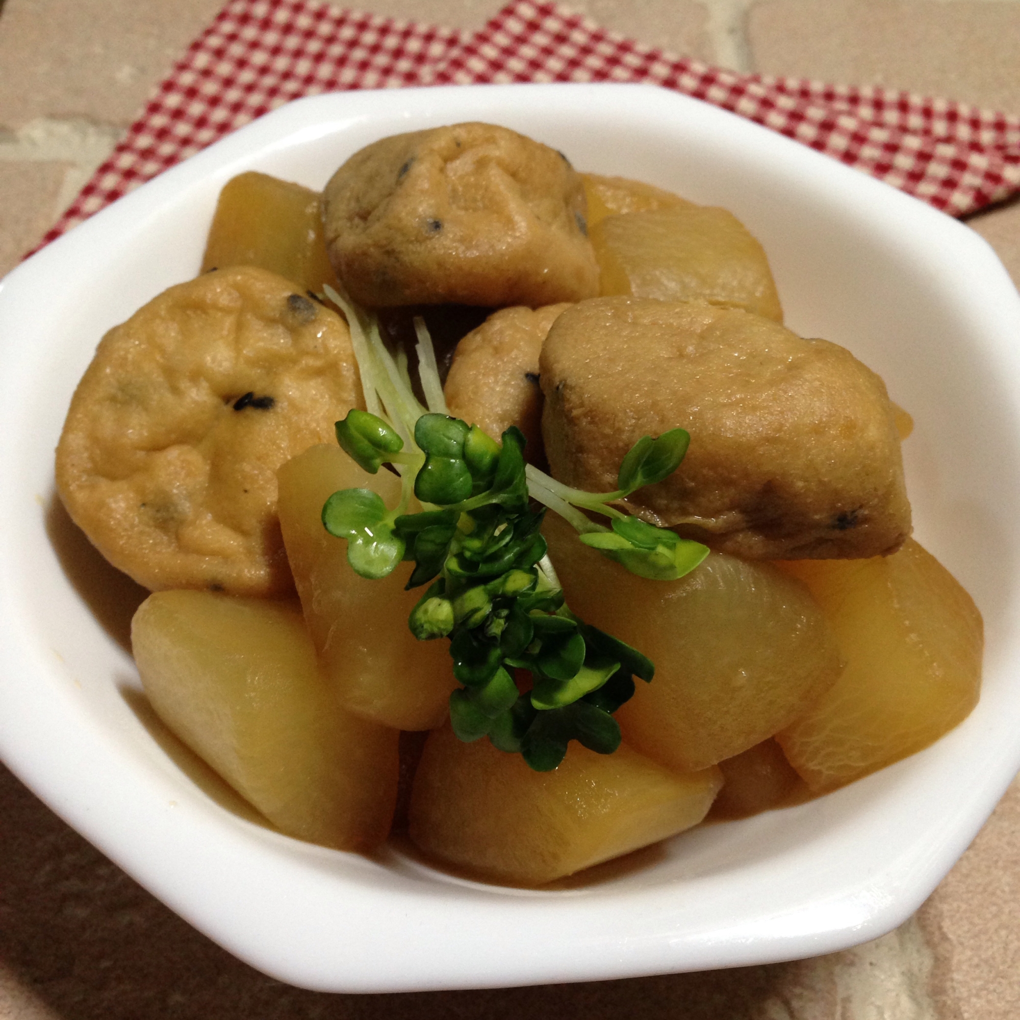 大根とがんもどきの煮物♪