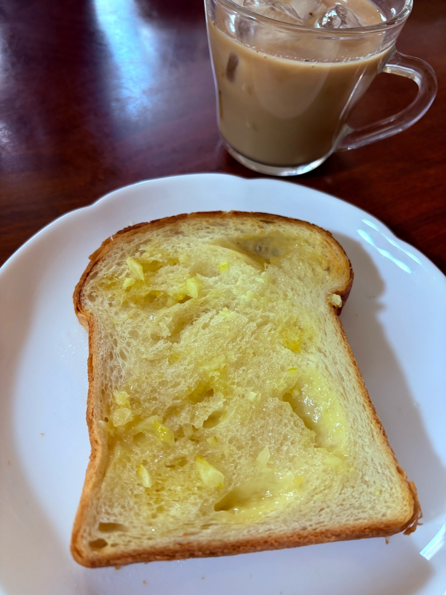 塩レモンでハニートースト