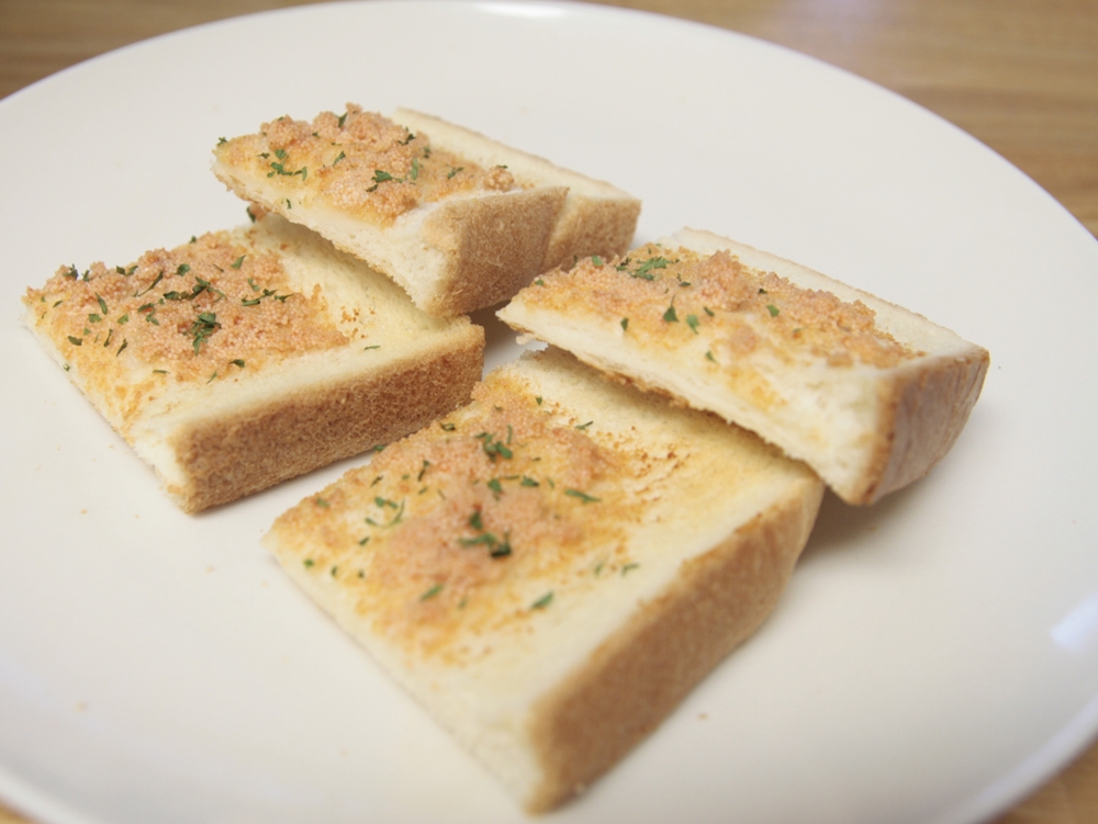 簡単　美味しい♡　ガーリック明太トースト