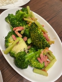 大人の味☆ブロッコリーのガーリック炒め