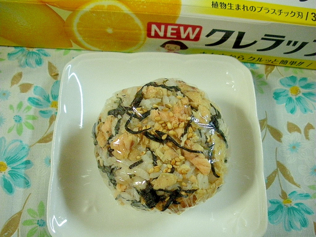 北海道☆鮭とヒジキの生姜煮おにぎり☆