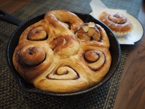 スキレッドで ちぎりパン風シナモンロール レシピ 作り方 By Torasan0301 楽天レシピ