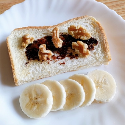 食パンで作りました♪
バナナやチョコの甘みに癒やされとても美味しかったです(*^-^*)