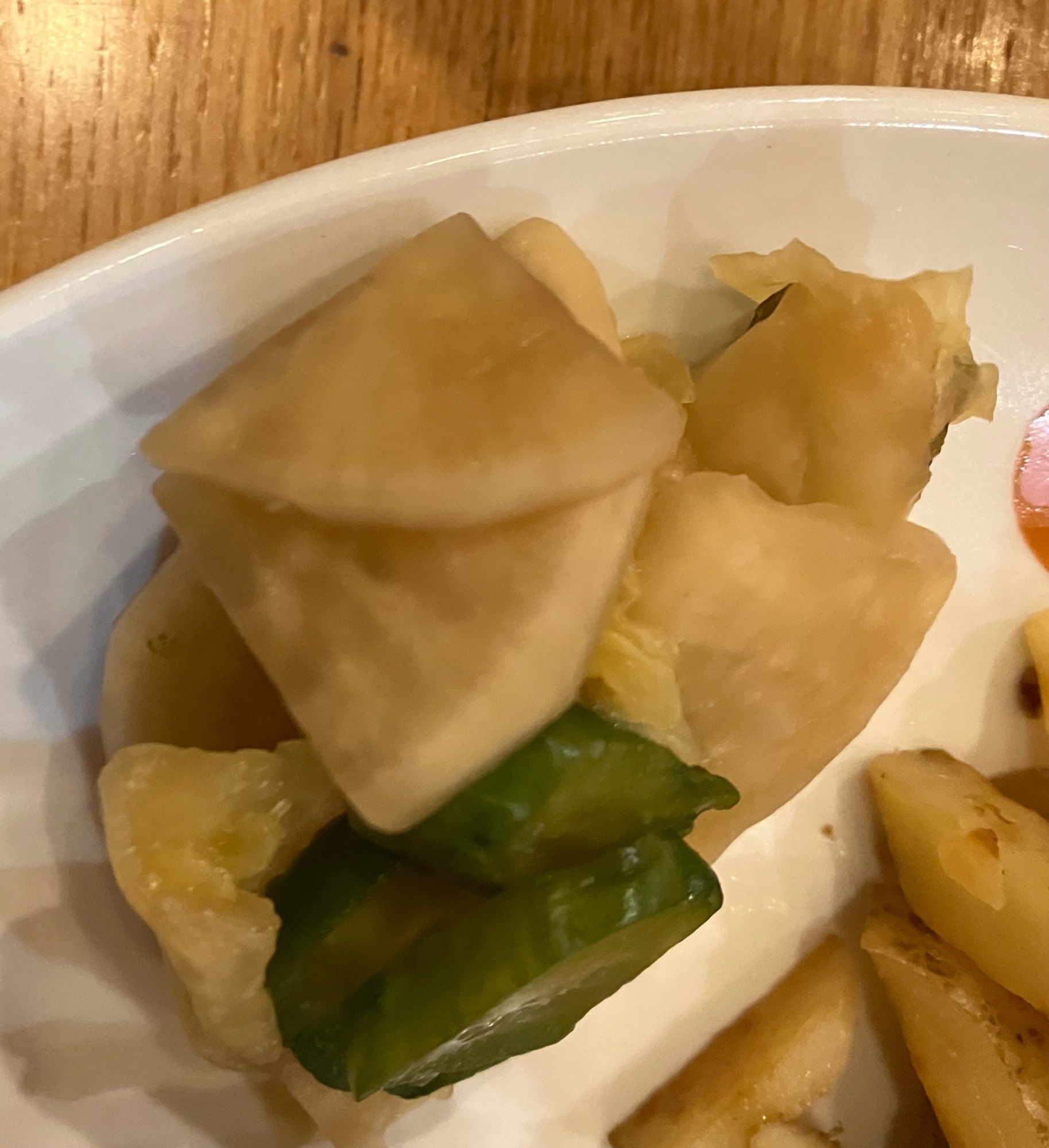 大根ときゅうりとキャベツの辛子醤油漬け
