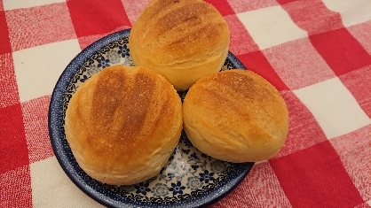 朝食にいただきました！ ふわふわでミルクの甘～い香りがとっても美味しかったです！ リピートします