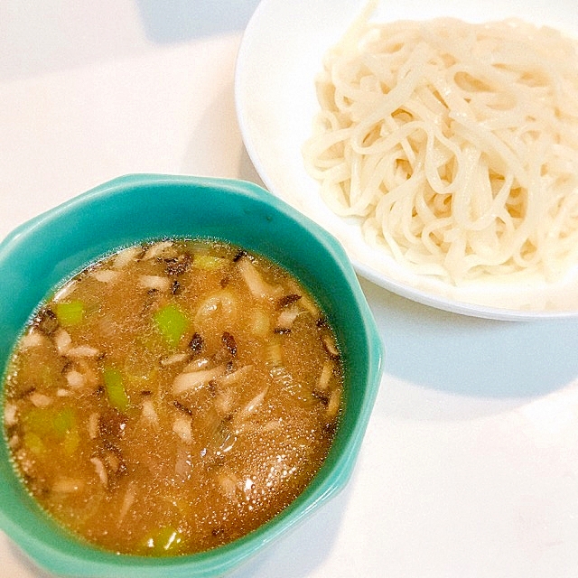 サラサラ漬けダレで☆ひき肉と椎茸ダレのつけうどん