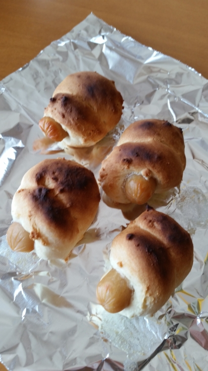 朝食に作りました！
ちょっと焼きすぎたみたいでﾊﾟﾝ生地が固くなっちゃったので、またﾘﾍﾞﾝｼﾞしたいと思います！
ごちそうさまでした☆