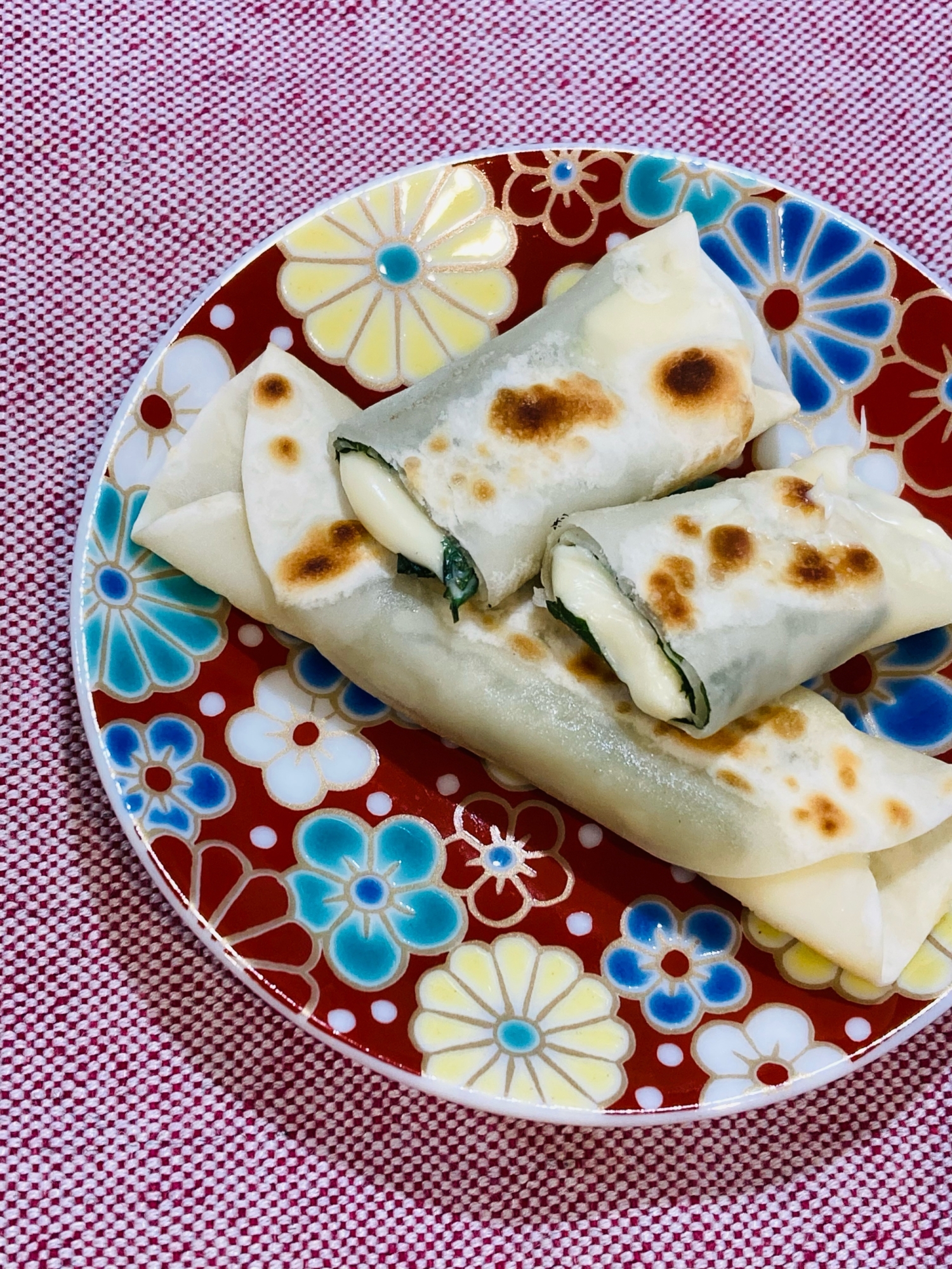 ♦️餃子の皮でくるくる巻いて♪チーズと大葉