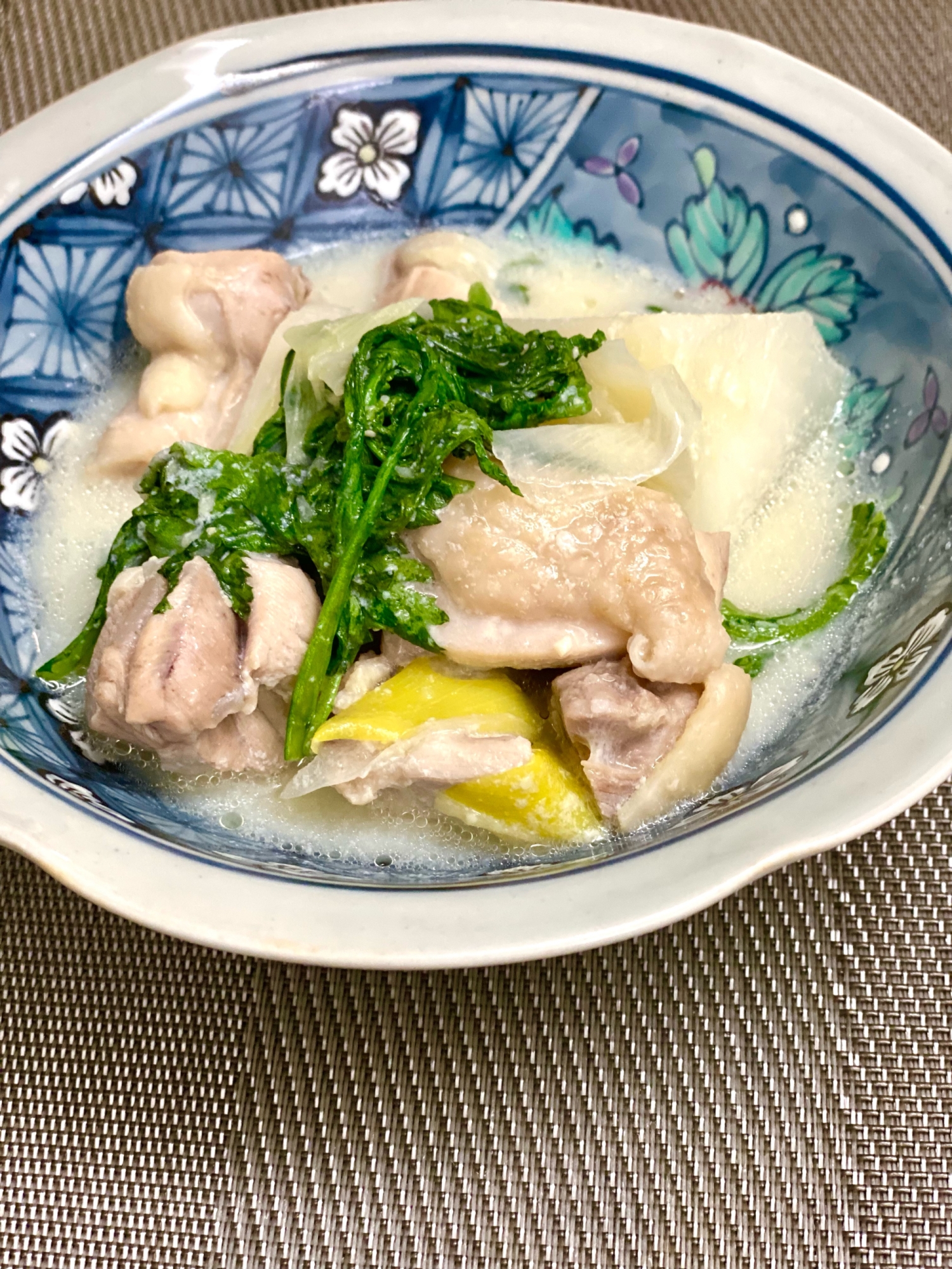 体ぽかぽか♪かぶと鶏肉の豆乳クリーム煮