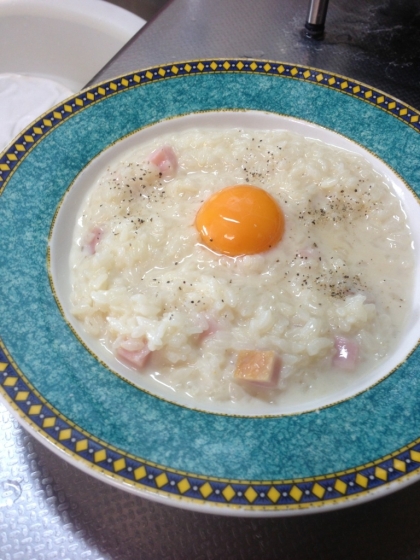 残ったご飯でカルボナーラリゾット