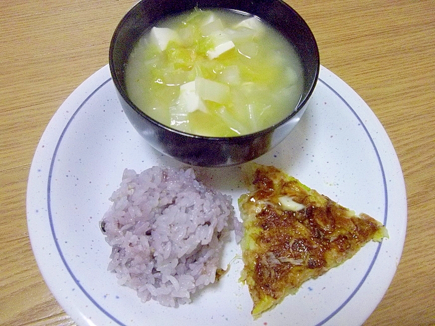 豆腐と納豆のお好み焼きのダイエットワンプレート