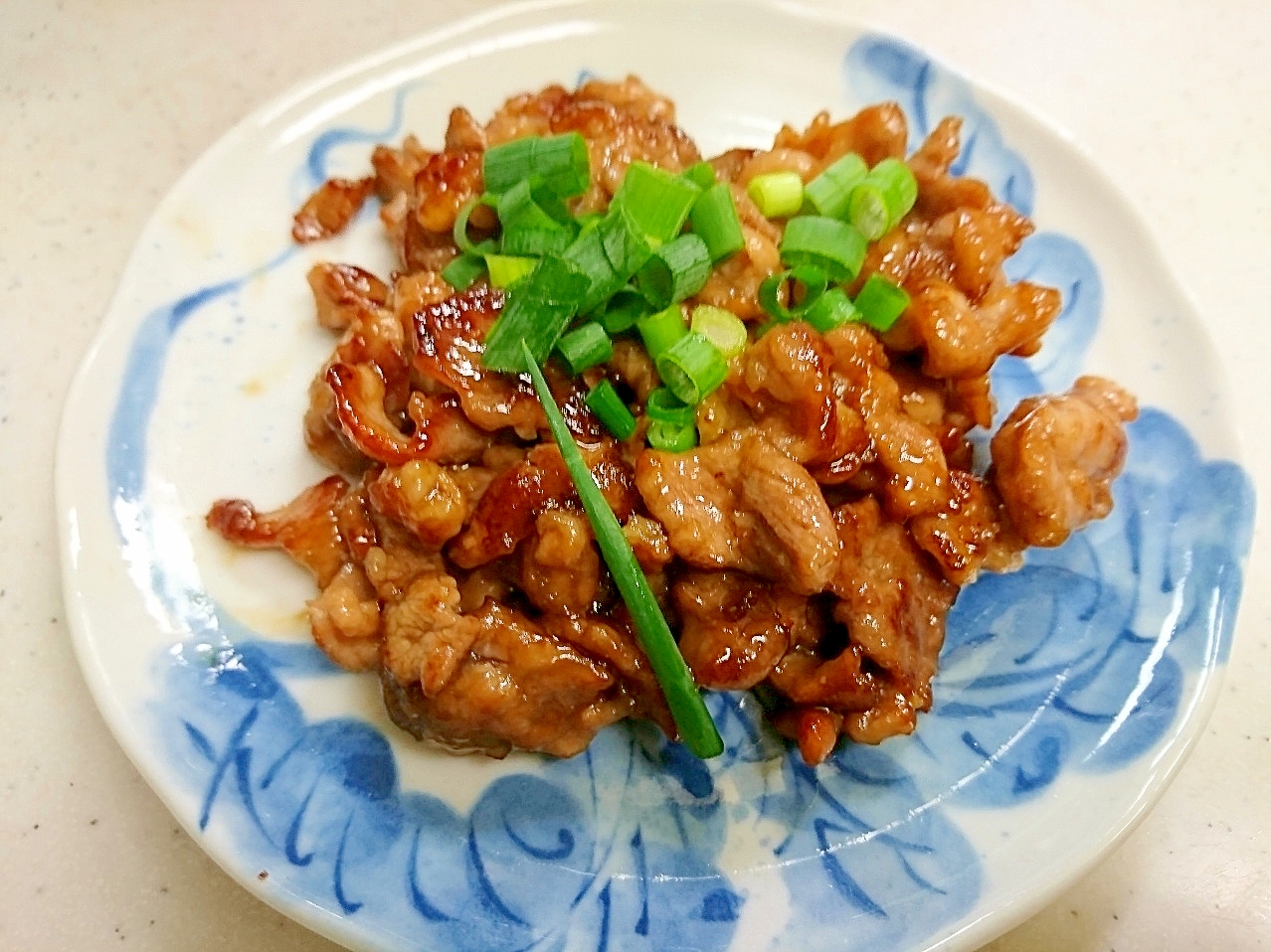 お手軽ちょっと濃い味で ガッツリ豚こま焼き レシピ 作り方 By ビッグさん 楽天レシピ お手軽ちょっと濃い味で ガッツリ豚こま焼き レシピ 作り方 By ビッグさん 楽天レシピ