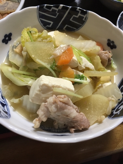 西のまるごと鍋！あつあつ味噌煮込みうどん