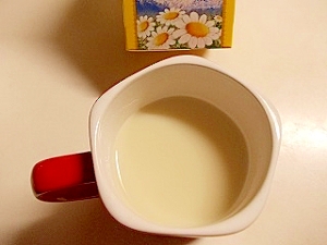 カモミールミルクティー