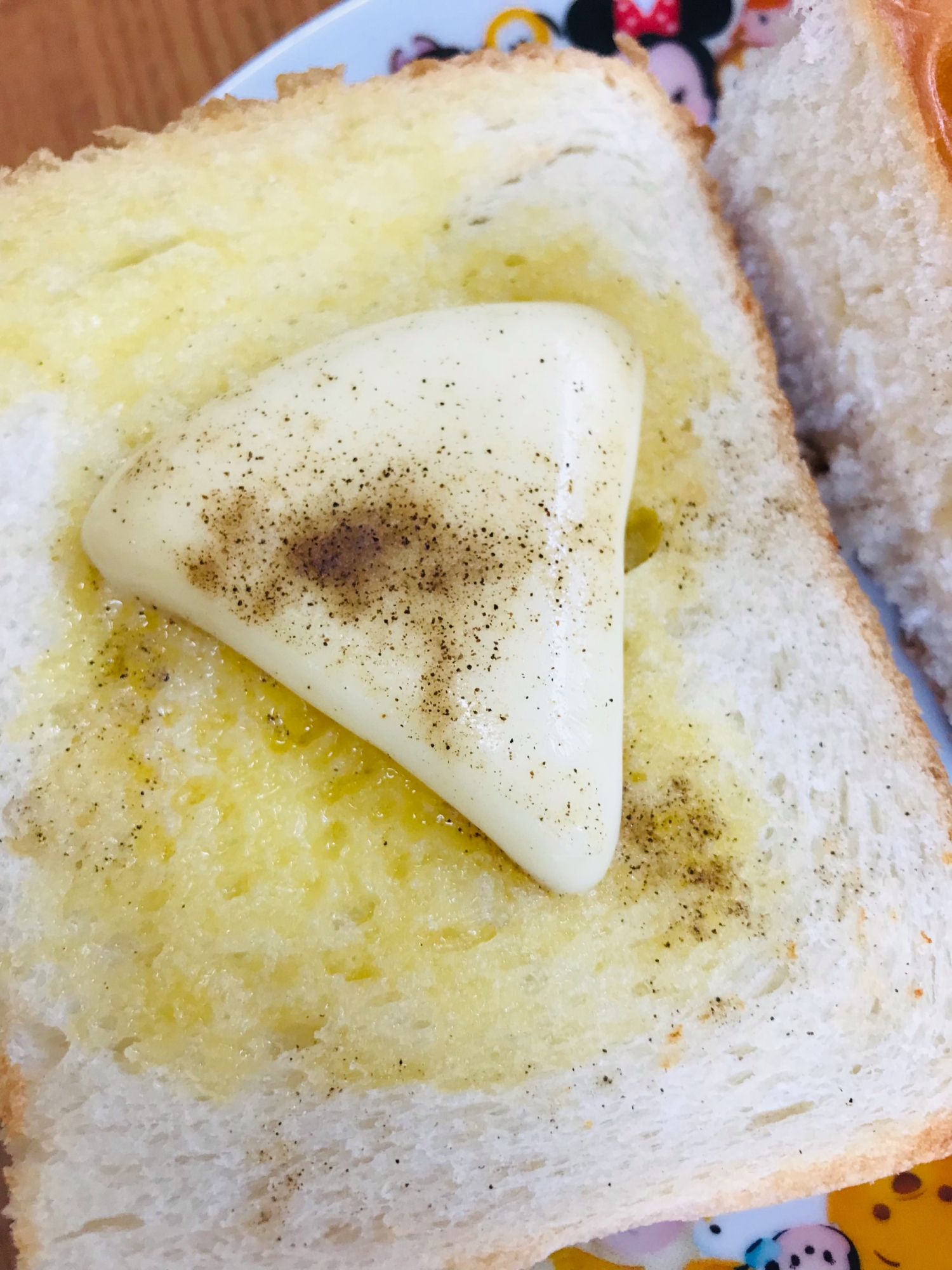 6Pチーズ パン