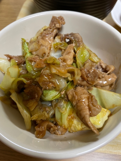麻婆豆腐の素で豚肉とキャベツとピーマンの四川式炒め