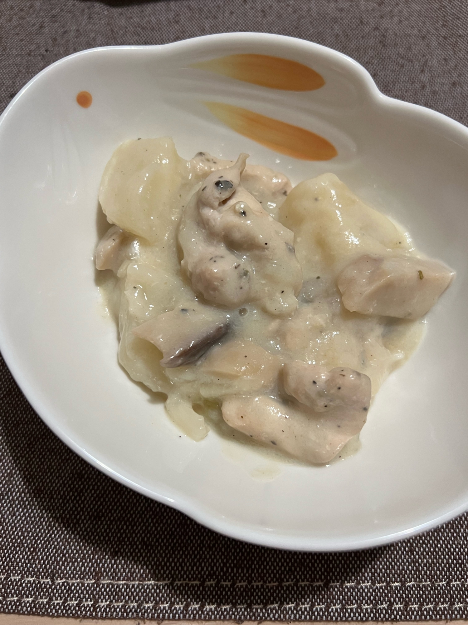レンジで♪カブと鶏むね肉の豆乳クリーム煮