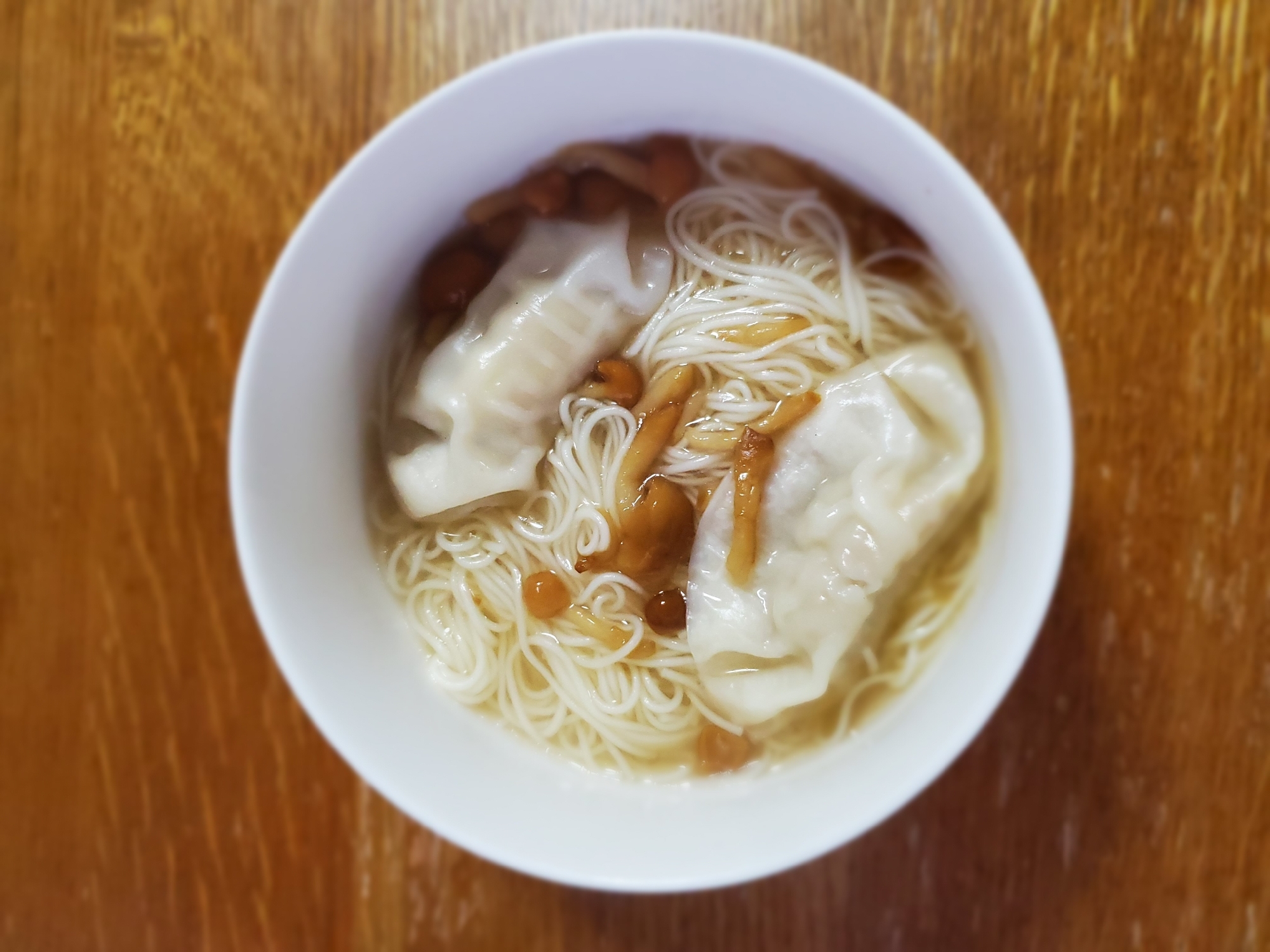 餃子となめこのにゅうめん