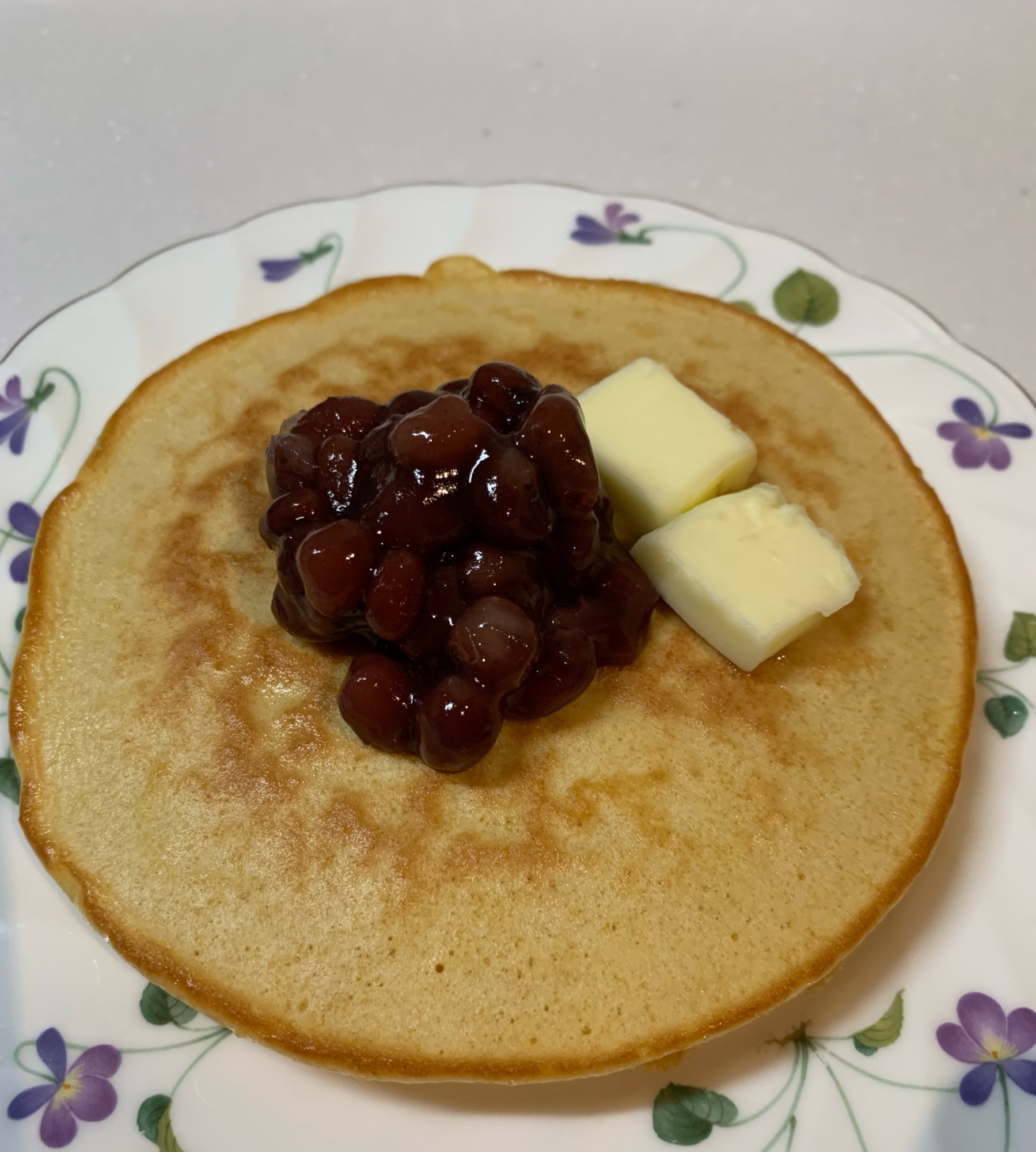 きな粉と豆乳入りのパンケーキ　茹であずきで