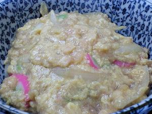 揚げ玉で簡単天とじ丼