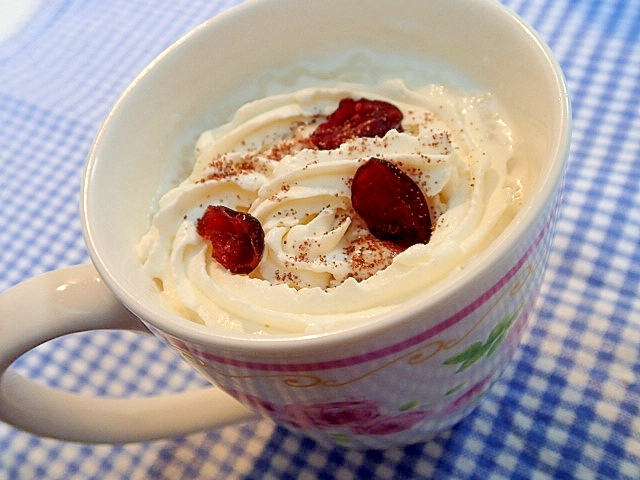 バリスタで　クランベリーホイップカプチーノ♬