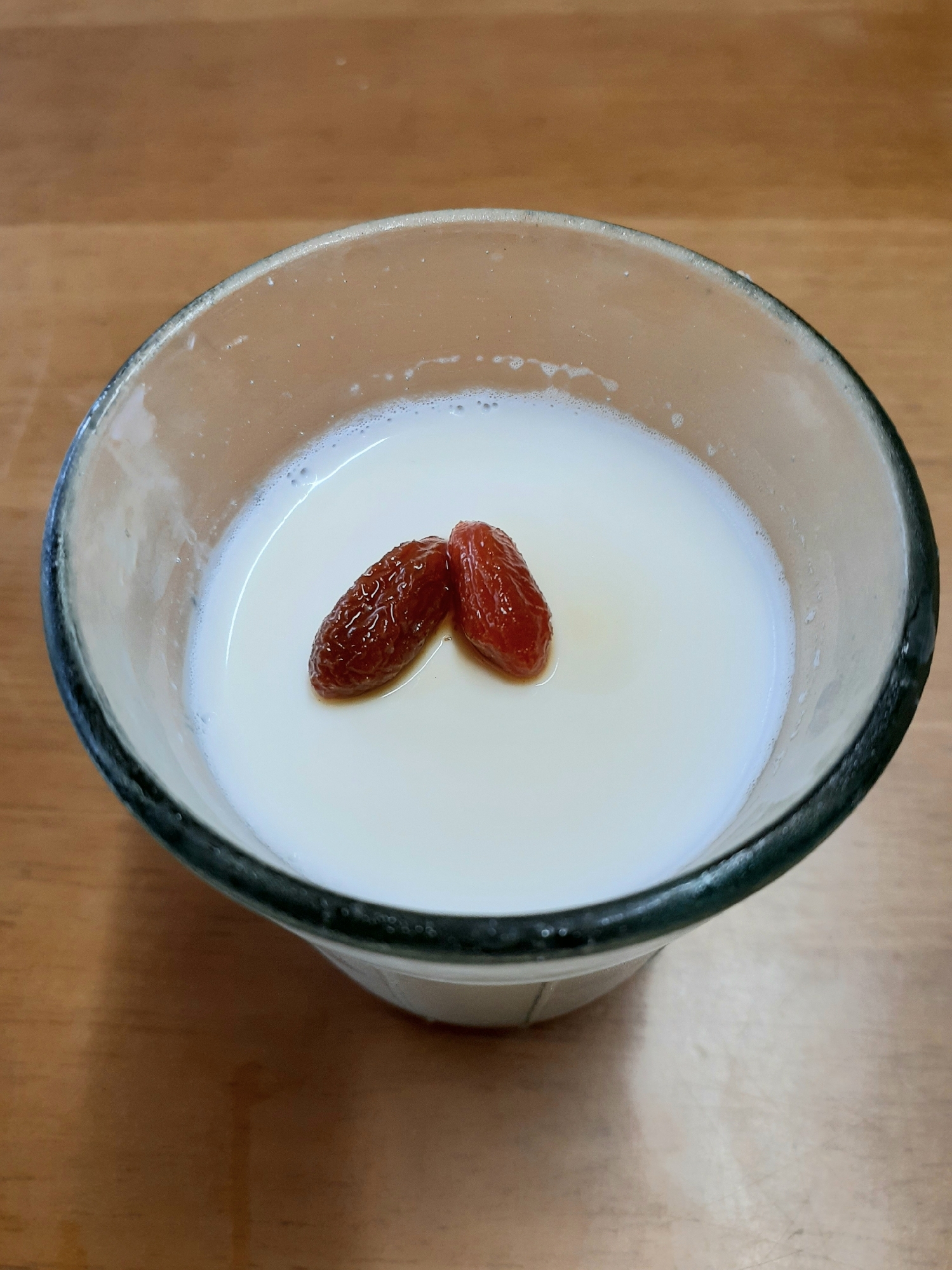 生クリームで濃厚！杏仁豆腐