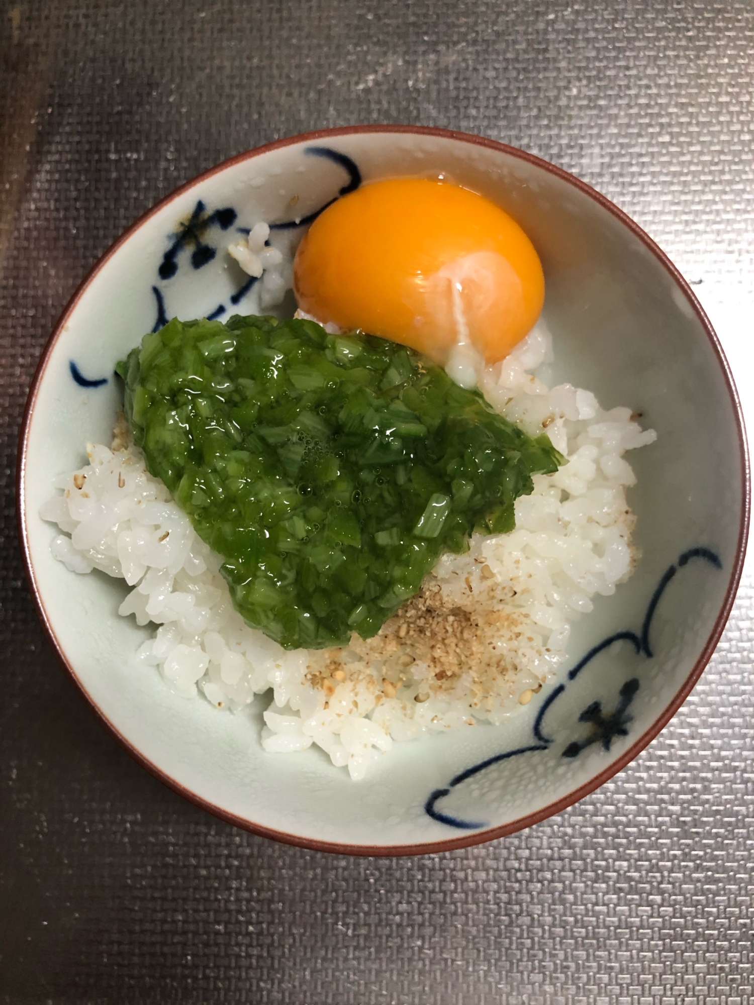 オクラ卵黄乗せご飯