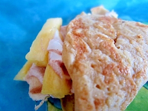 パイナップル林檎ジャムヨーグルトホットケーキ