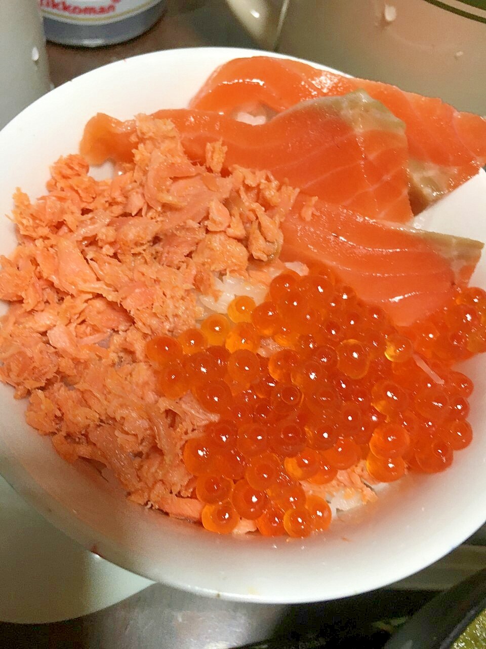 トリプル鮭丼 レシピ・作り方 by toku-jiro-0707 - 楽天レシピ