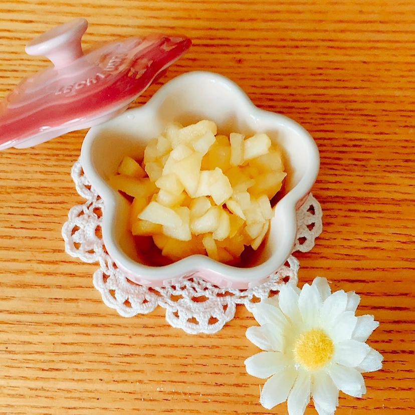 レンジで簡単‎♪レモン味りんご煮