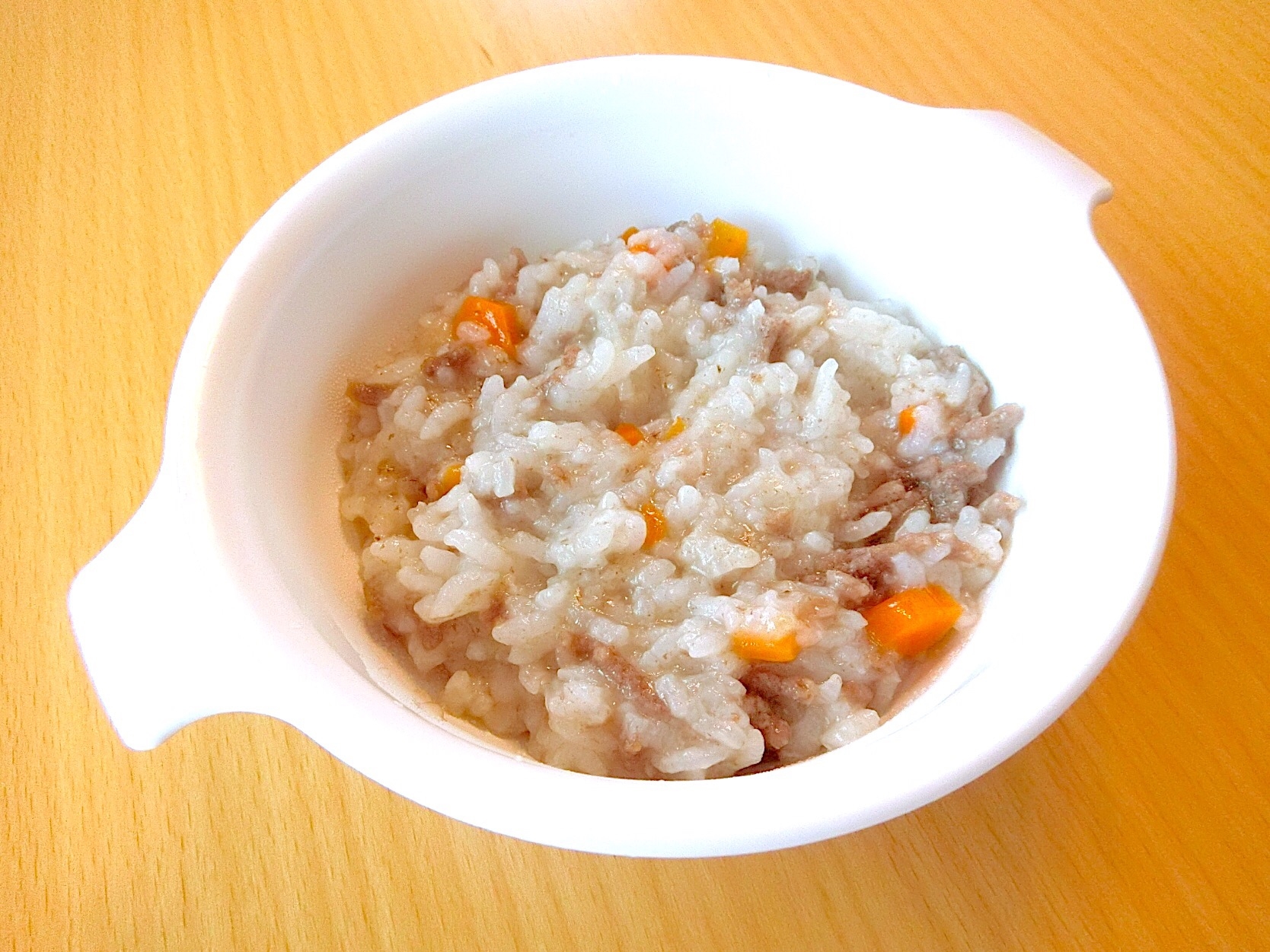 離乳食 後期 牛ひき肉とにんじんのおかゆ