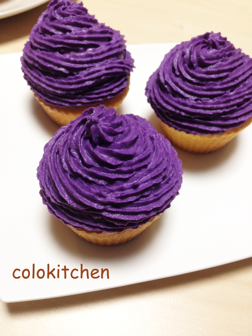 絶品 紫いもクリームのカップケーキ レシピ 作り方 By Colokitchen 楽天レシピ