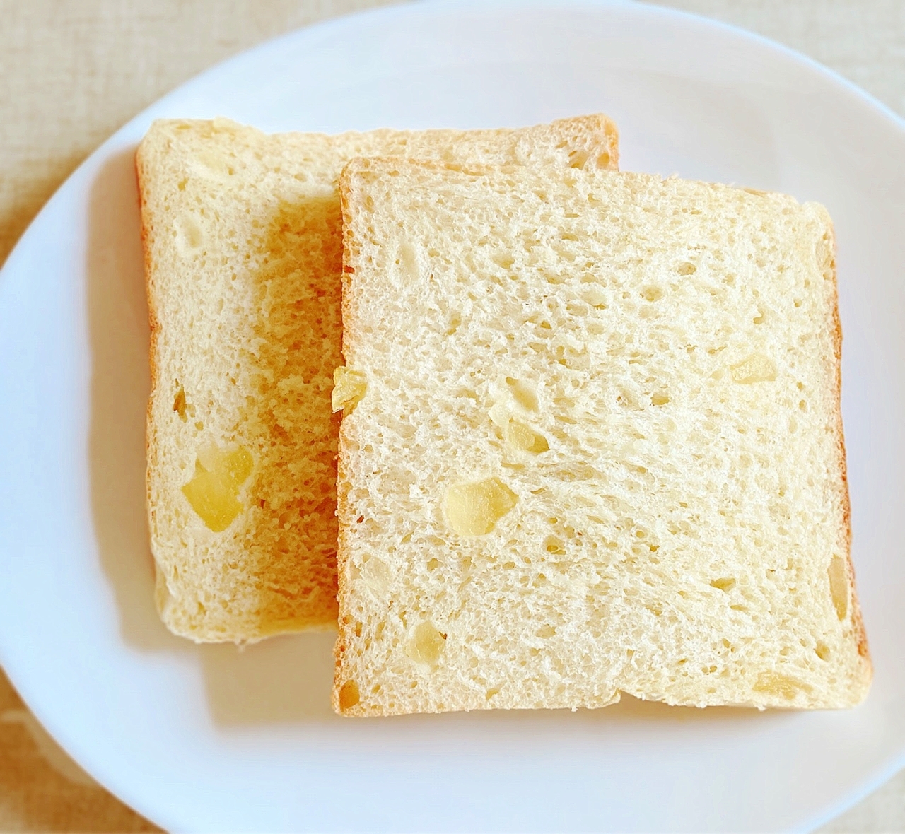 真四角☆パイナップル食パン